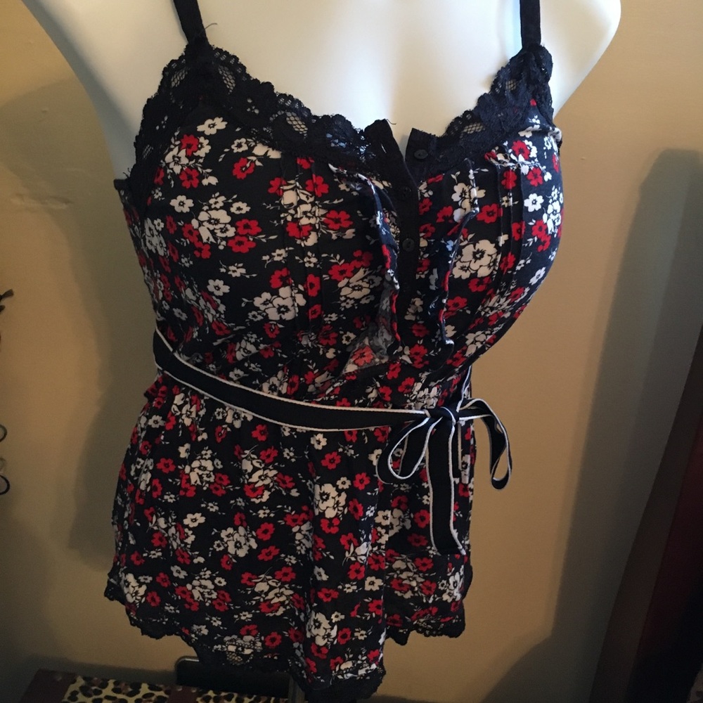 Aeropostale XS Super Cute Floral Top